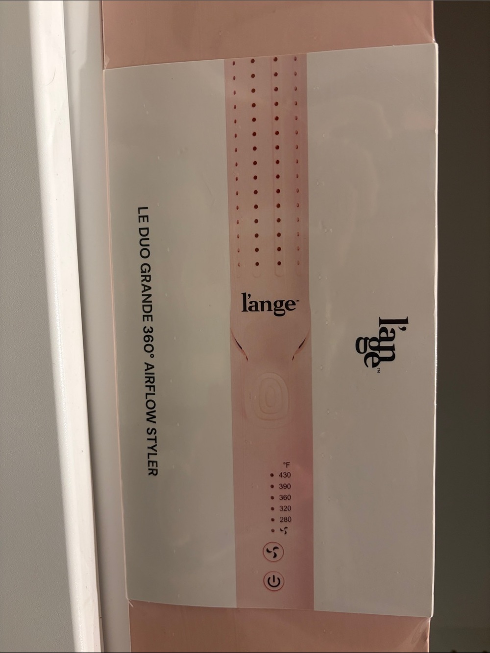 Lange Hair Styling Tool in Light Pink